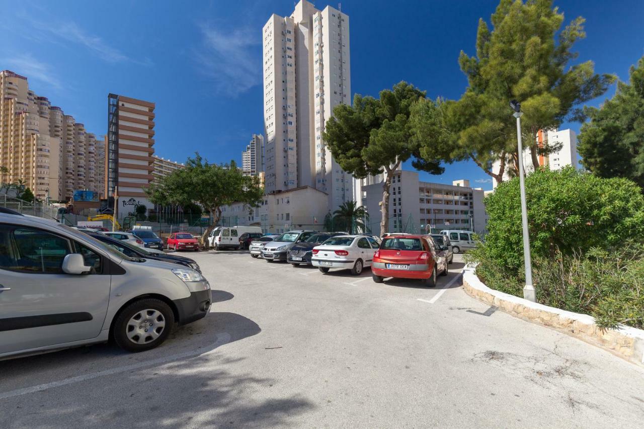 Sky Park Apartment Бенидорм Екстериор снимка