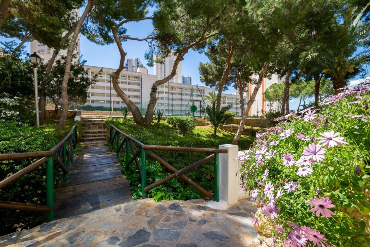 Sky Park Apartment Бенидорм Екстериор снимка