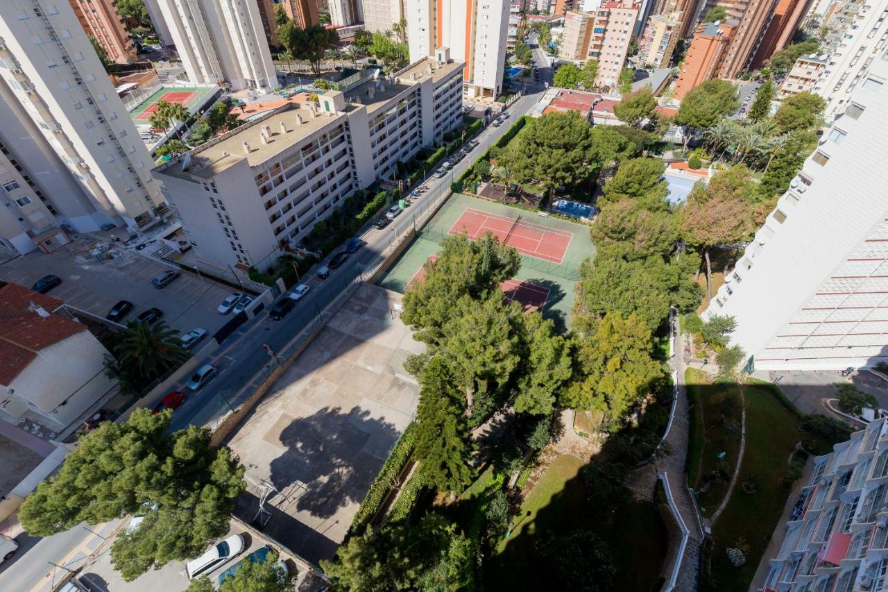 Sky Park Apartment Бенидорм Екстериор снимка