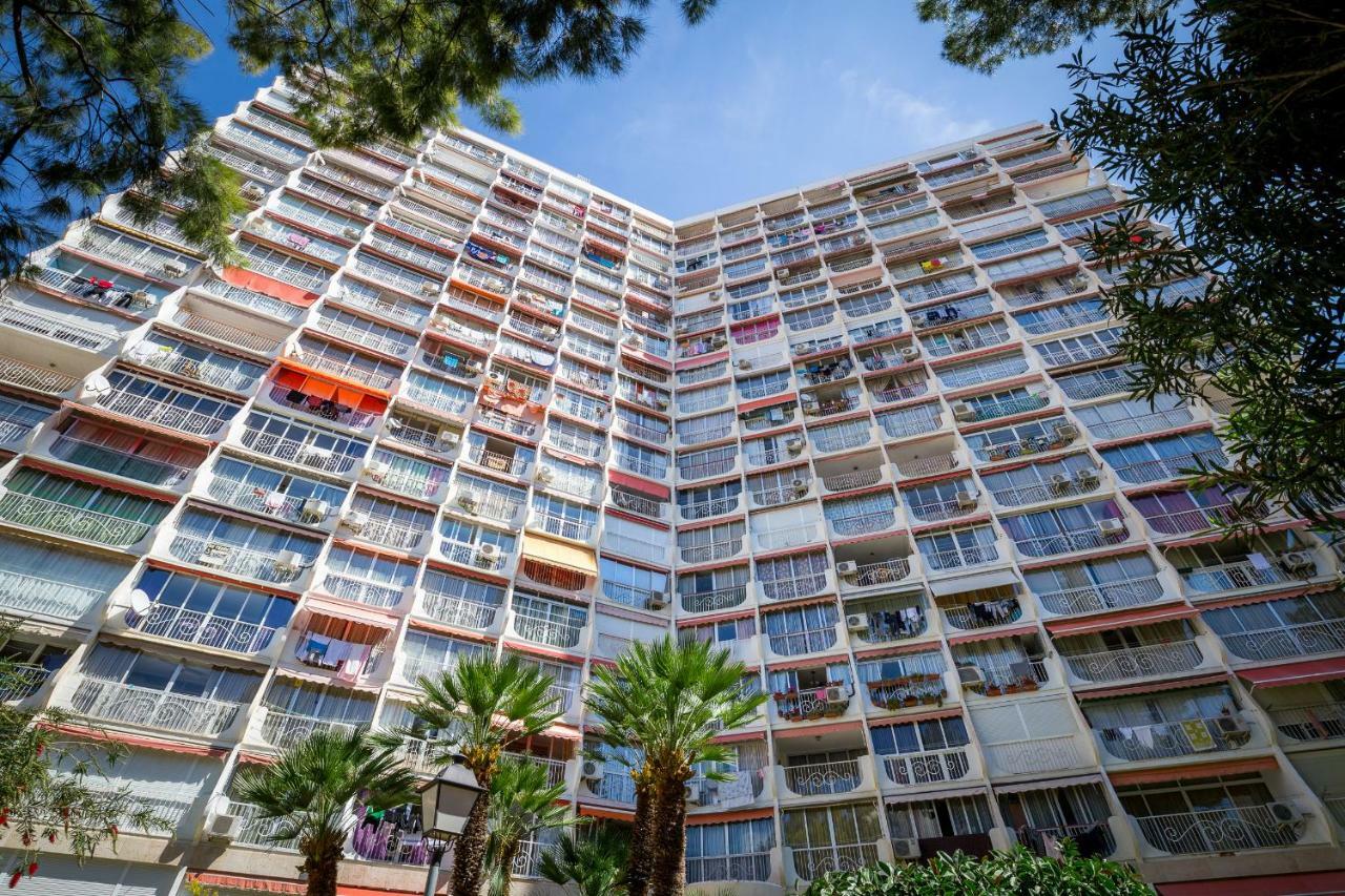Sky Park Apartment Бенидорм Екстериор снимка