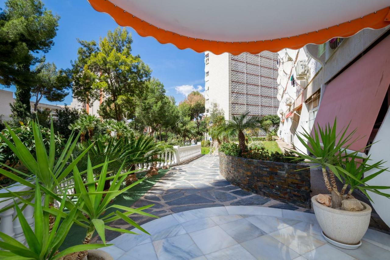 Sky Park Apartment Бенидорм Екстериор снимка